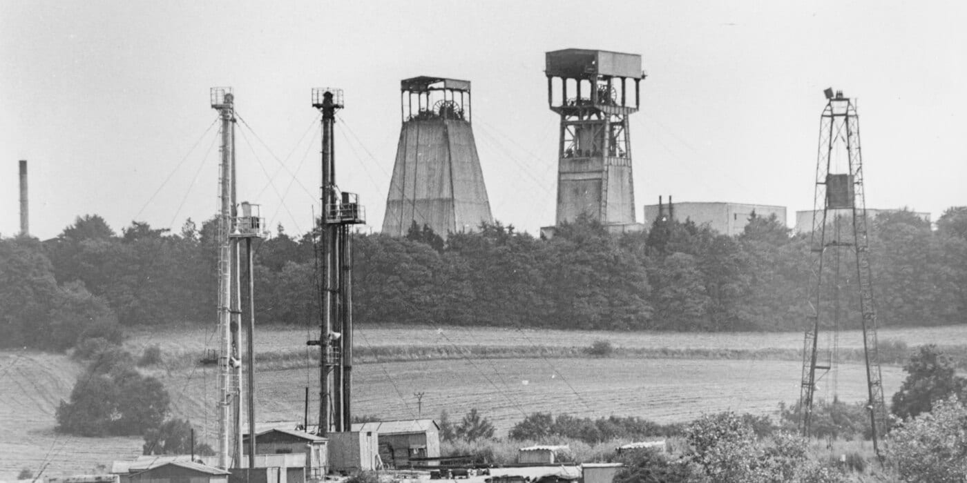 Těžební věže dolu Slaný (80. léta 20. století)